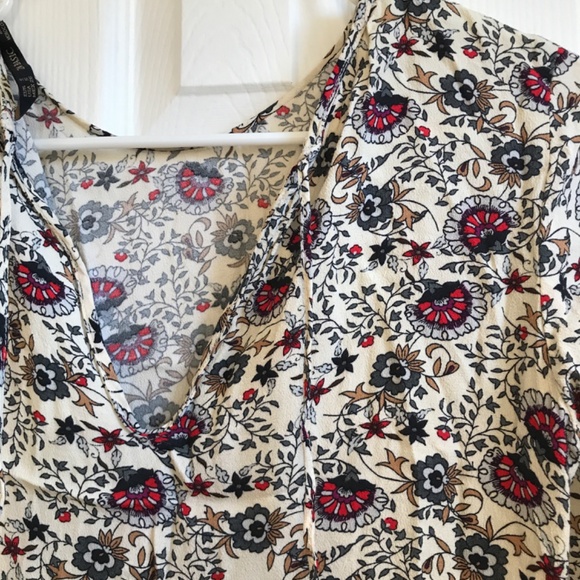 Short dress - Picture 3 of 8